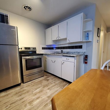 Modern Private 1Br Apt. W/Free Prkg + Fast Wi-Fi Sault Ste. Marie Exterior foto
